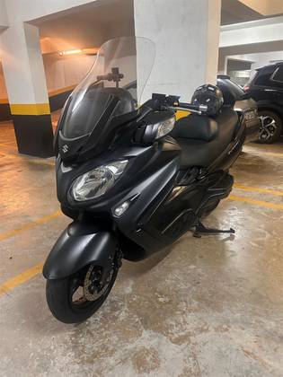 SUZUKI BURGMAN 650 EXECUTIVE 